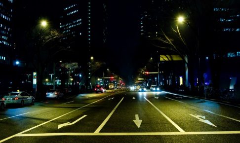 高速道路　渋滞　混雑